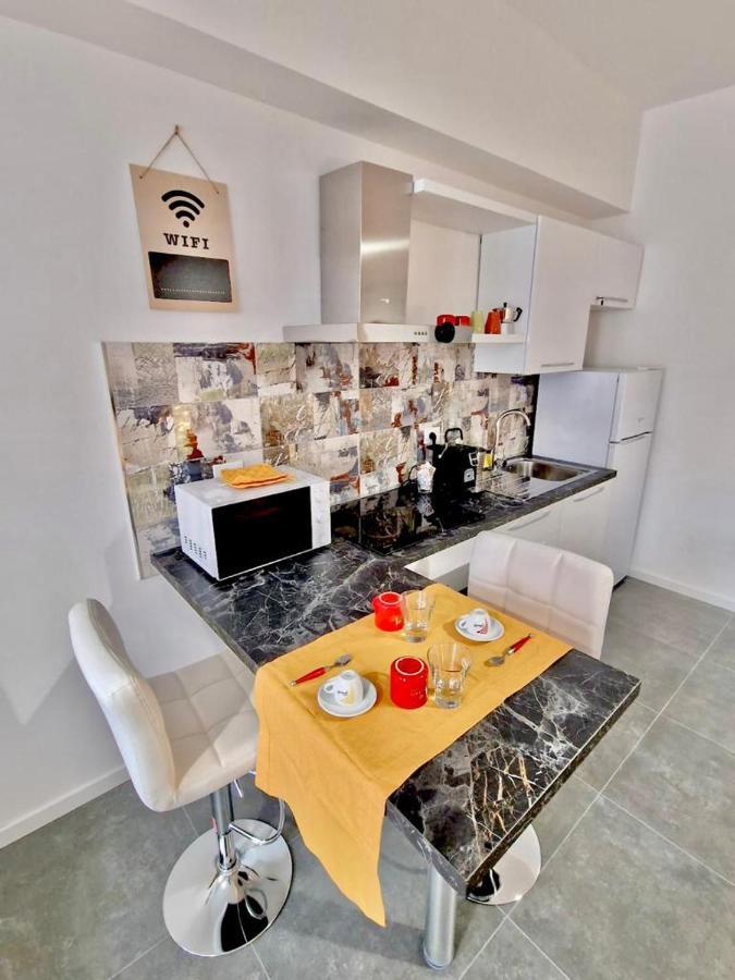 Friendlyhouse Apartment Bologna Bagian luar foto